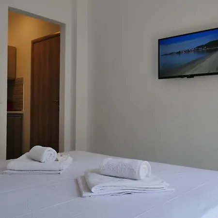 Koukounari Aparthotel *
