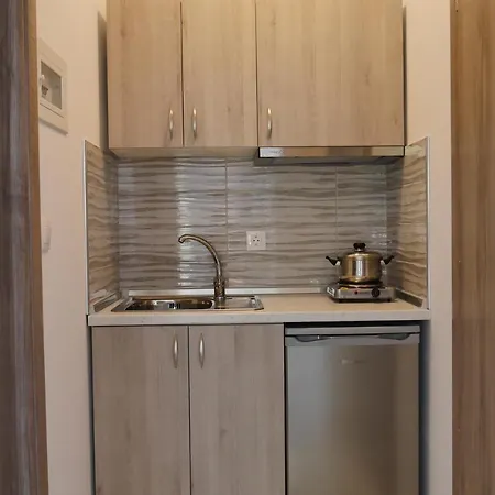 Koukounari Apart-hotel Néos Marmarás