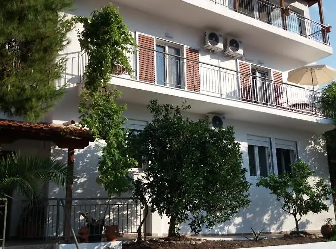 Apartahotel Koukounari